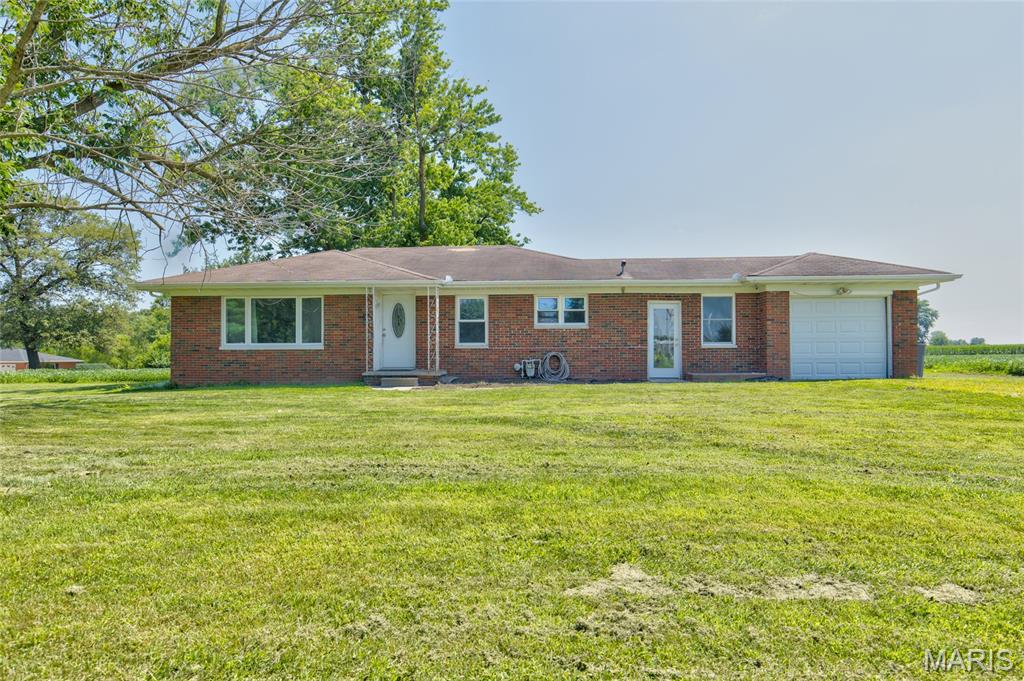 Photo of 7929 Brighton Bunker Hill Road Bunker Hill IL 62014
