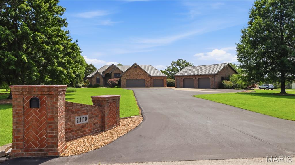 Photo of 23110 Roselawn Drive Lebanon MO 65536