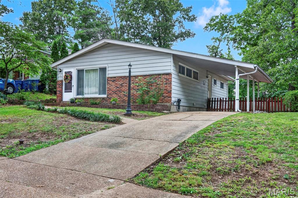 Photo of 511 Joshua Drive Crestwood MO 63126