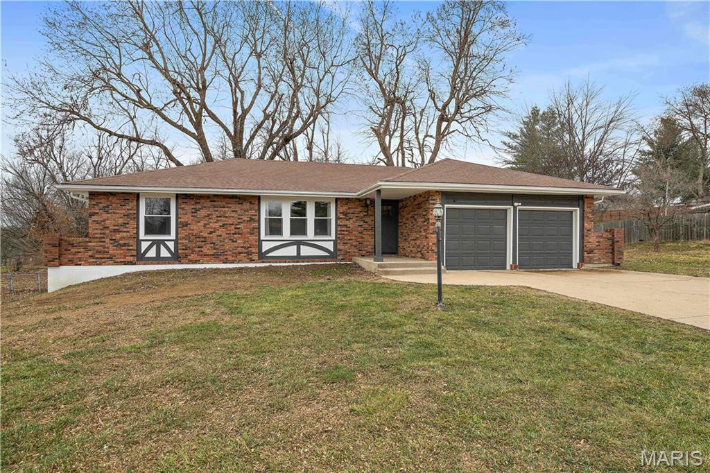 Photo of 53 Northridge Dr, Saint Joseph, MO 64506 Saint Joseph MO 64596