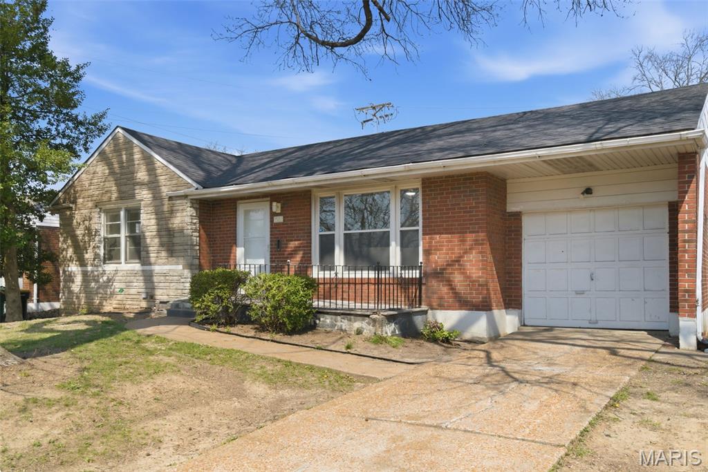 Photo of 1083 Jennings Station Road St Louis MO 63137