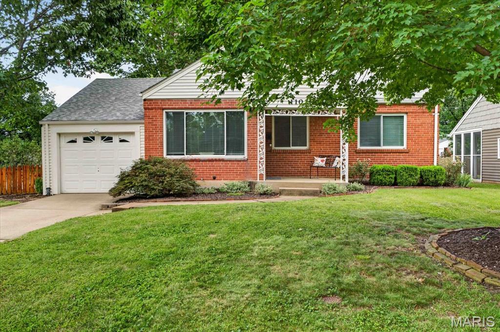 Photo of 1102 Selma Avenue Webster Groves MO 63119