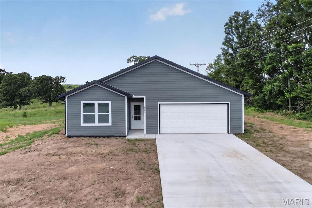 Photo of 2043 Kay Avenue Lebanon MO 65536