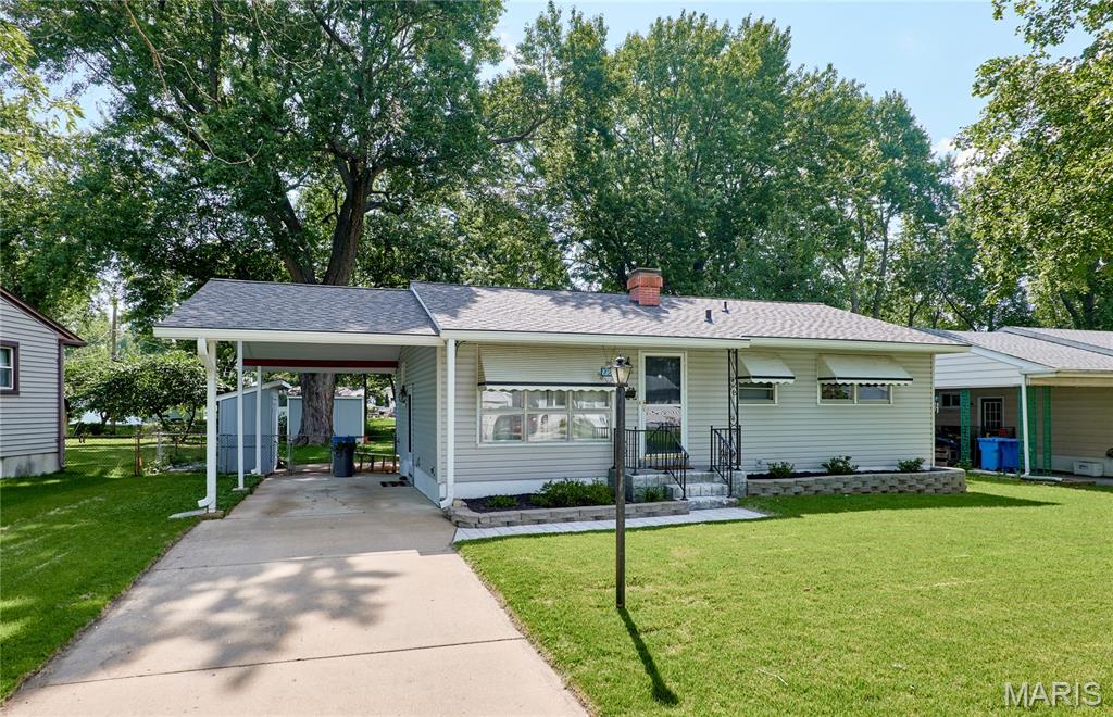 Photo of 220 S Saint Jacques Street S Florissant MO 63031