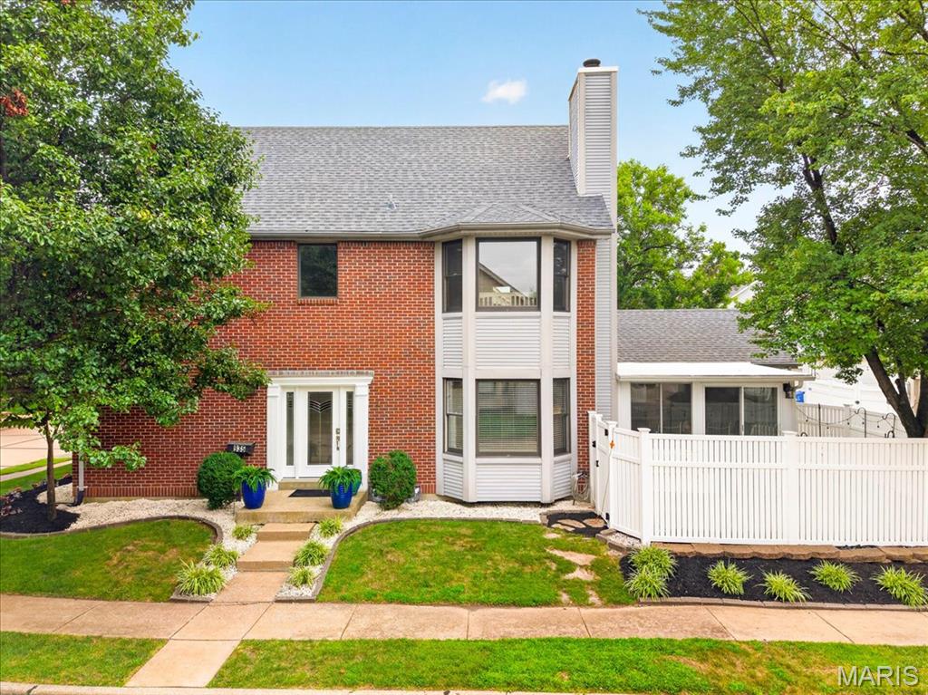 Photo of 935 Barnard College Lane St Louis MO 63130