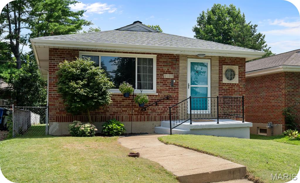 Photo of 3927 French Court St Louis MO 63116