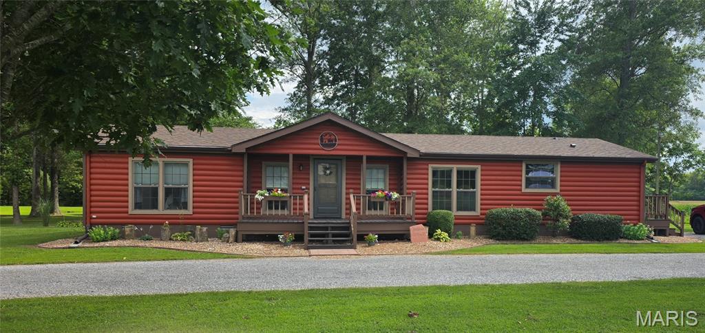 Photo of 18371 Perry Road Pittsburg IL 62974