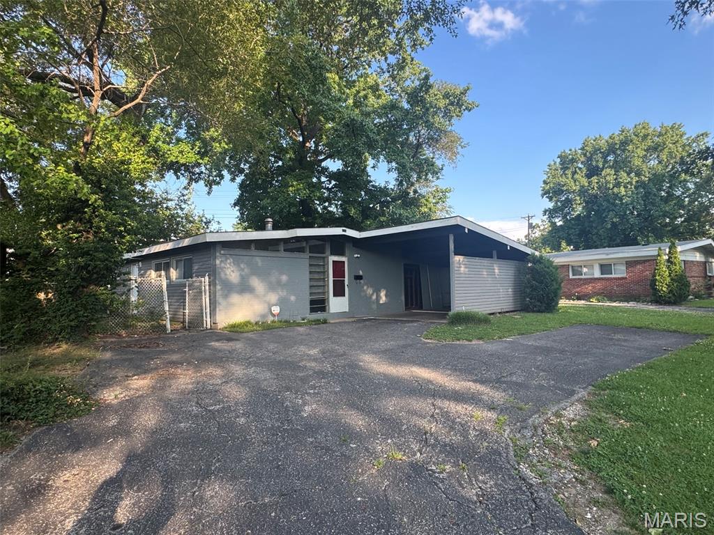 Photo of 6736 Bitteroot Lane Berkeley MO 63134