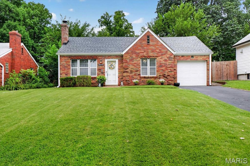 Photo of 7829 Kenridge Lane Shrewsbury MO 63119