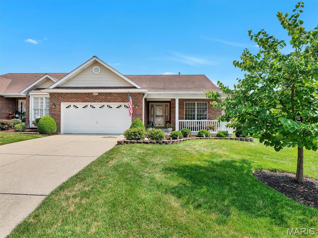 Photo of 5512 Heather Bluff Court Chesterfield MO 63128