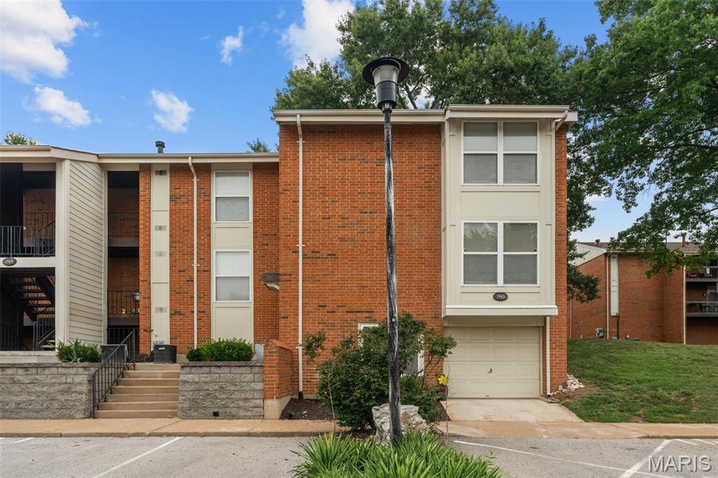 Photo of 1965 Greenglen Drive #1965 Kirkwood MO 63122