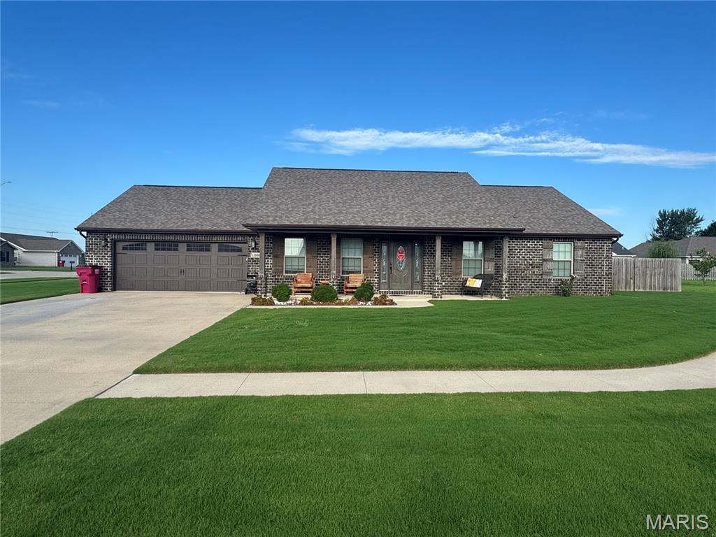 Photo of 1208 Huntress Drive Sikeston MO 63801