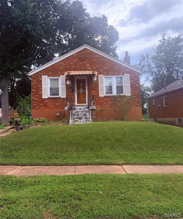 Photo of 308 Bayless Avenue St Louis MO 63125