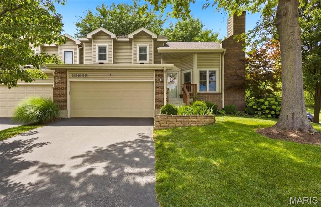 Photo of 10935 Vauxhall Drive Creve Coeur MO 63146