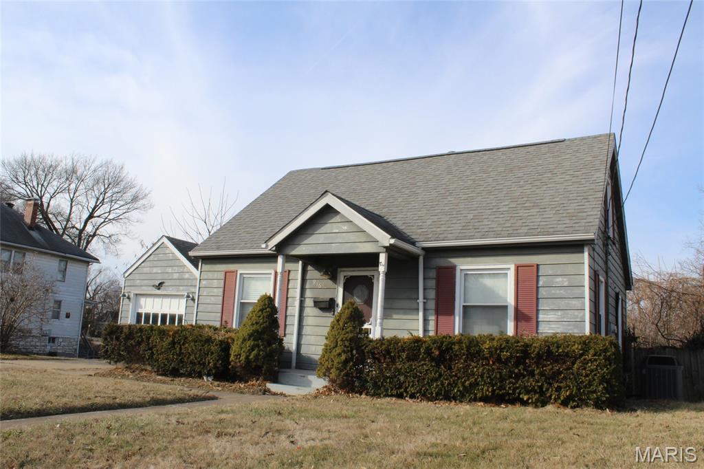 Photo of 916 Washington Avenue Alton IL 62002