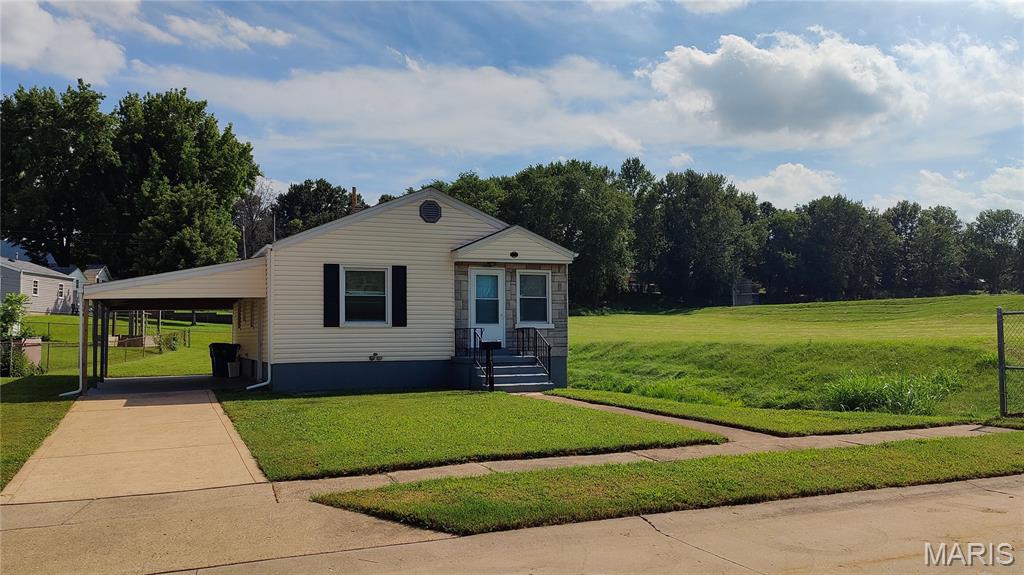 Photo of 10314 Millwood Avenue St Ann MO 63074