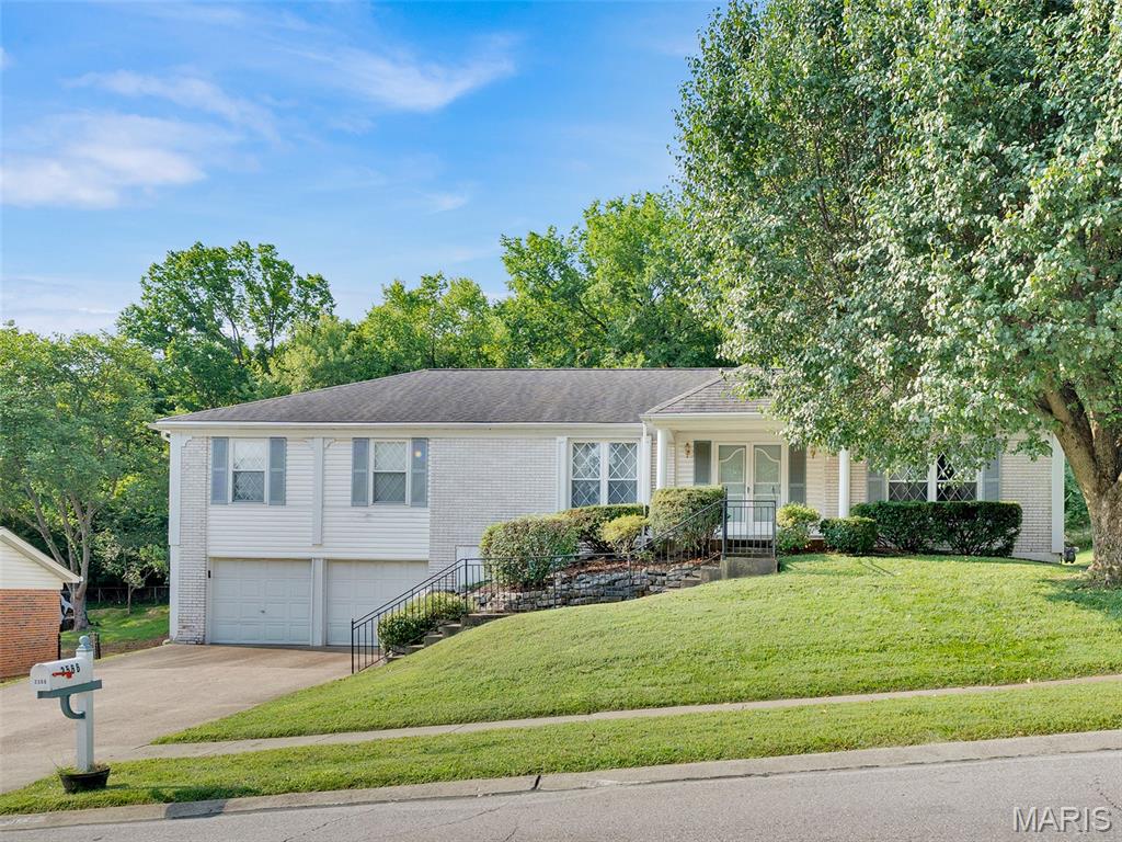 Photo of 3566 Crowndun Drive St Louis MO 63129