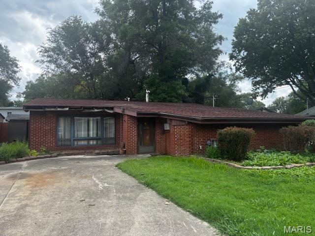 Photo of 710 Valley Drive East Alton IL 62024