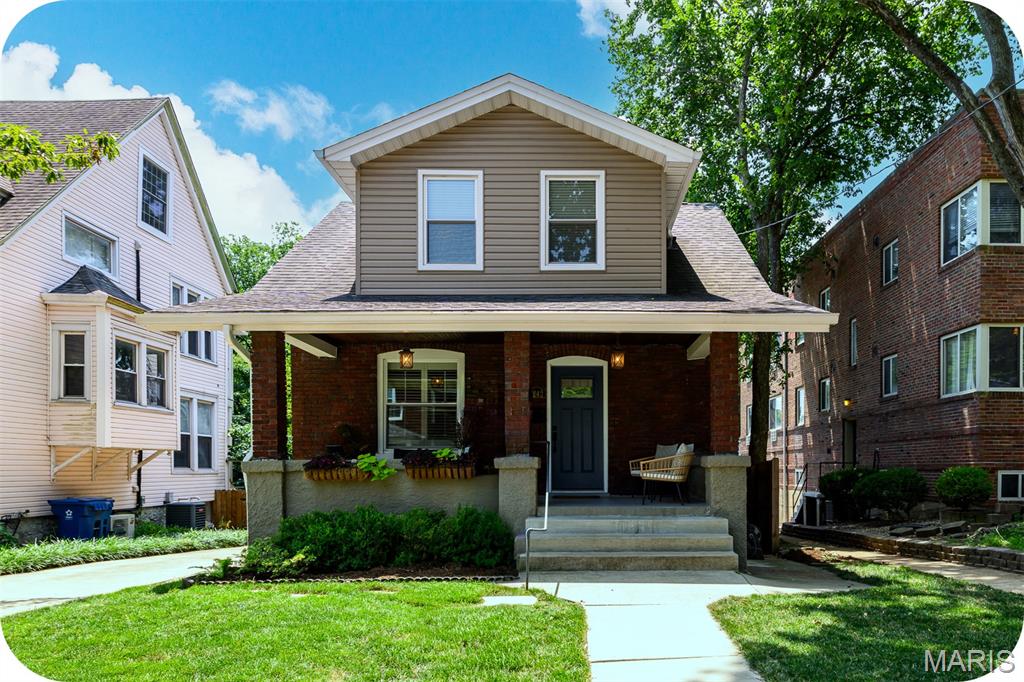 Photo of 7242 Moller Avenue Maplewood MO 63143