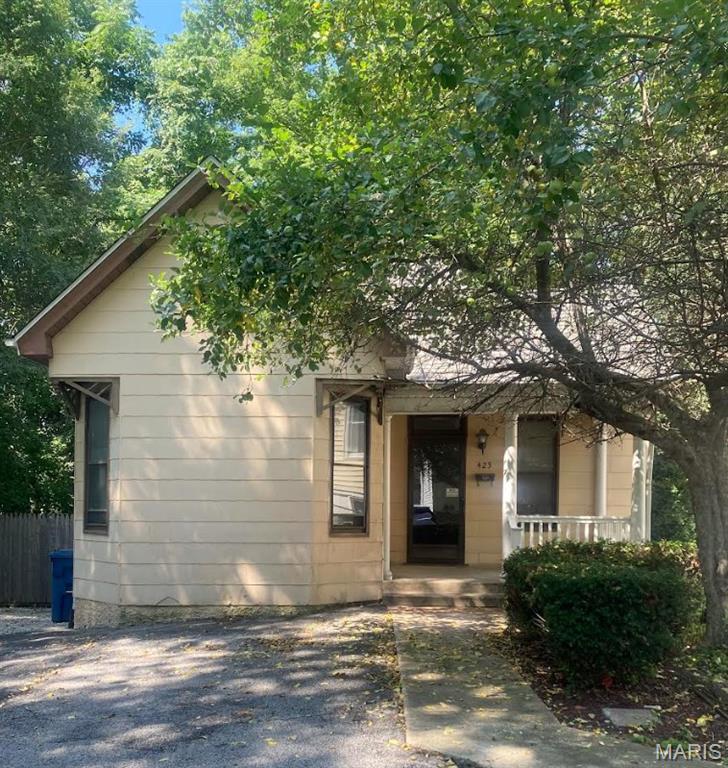 Photo of 423 S Aurora Street Collinsville IL 62234