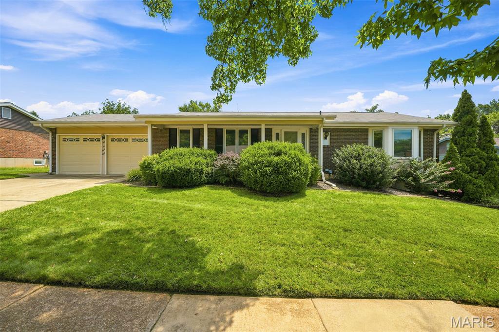 Photo of 5288 Bloomfield Drive St Louis MO 63129