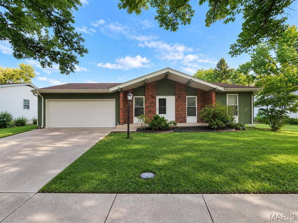 Photo of 6300 Silver Fox Drive Florissant MO 63034
