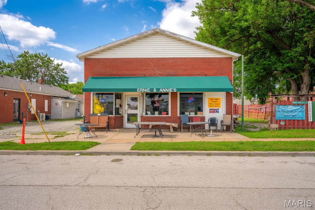 Photo of 935 Niedringhaus Avenue Granite City IL 62040