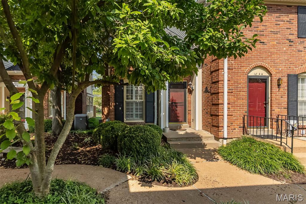 Photo of 1042 Brooksgate Manor Drive St Louis MO 63122