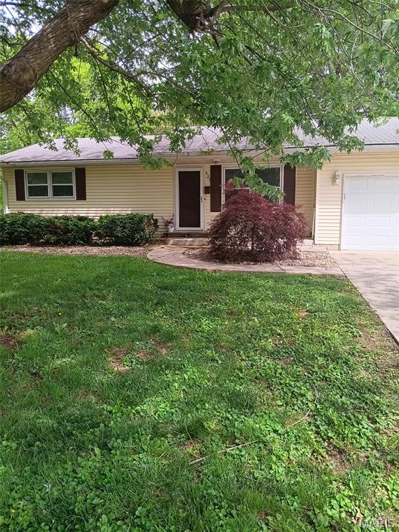 Photo of 923 Sumner Street Jerseyville IL 62052