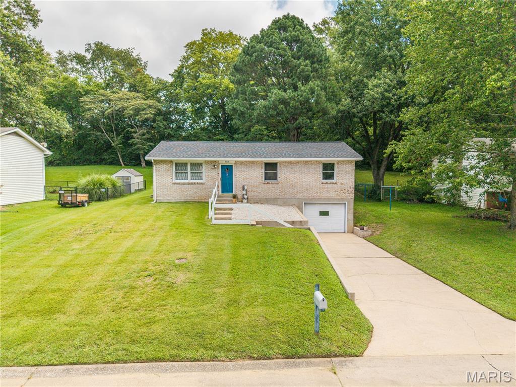 Photo of 908 Odus Drive Jackson MO 63755