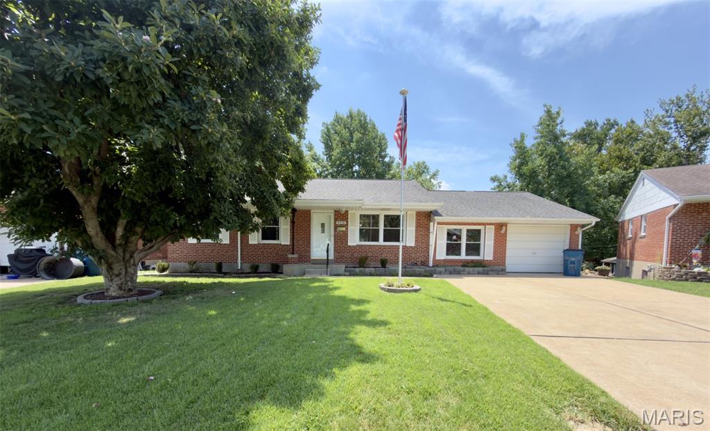 Photo of 9218 Damson Drive St Louis MO 63123