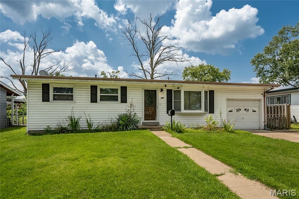 Photo of 460 Versailles Drive Florissant MO 63031