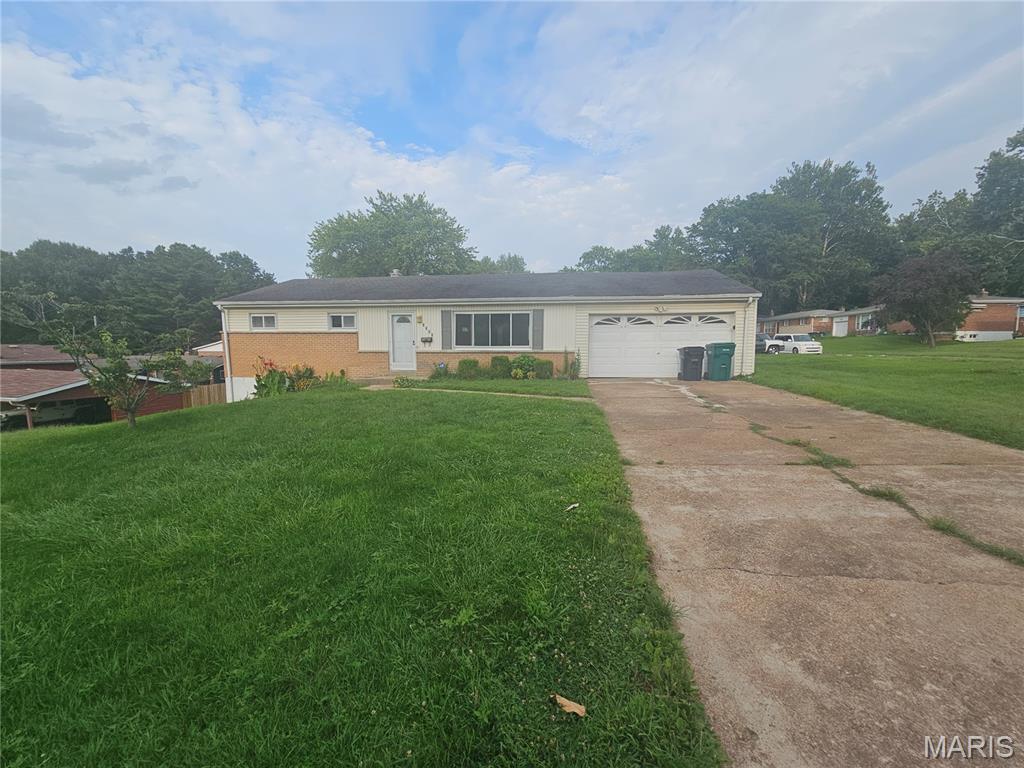 Photo of 5500 Donbar Drive St Louis MO 63121