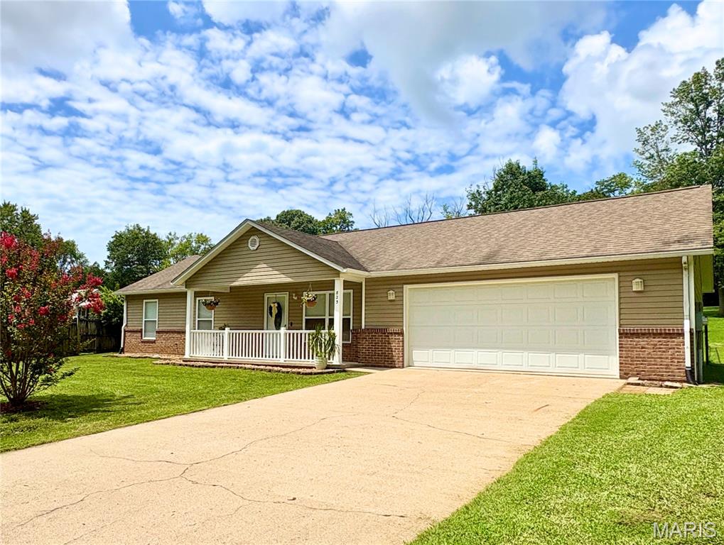 Photo of 823 W Rodney Drive Cape Girardeau MO 63701
