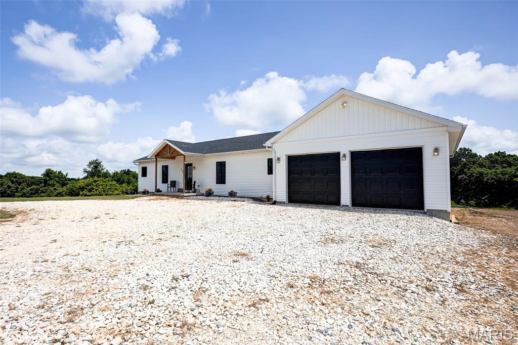 Photo of 2206 Plummer Hill Road Hardin IL 62047
