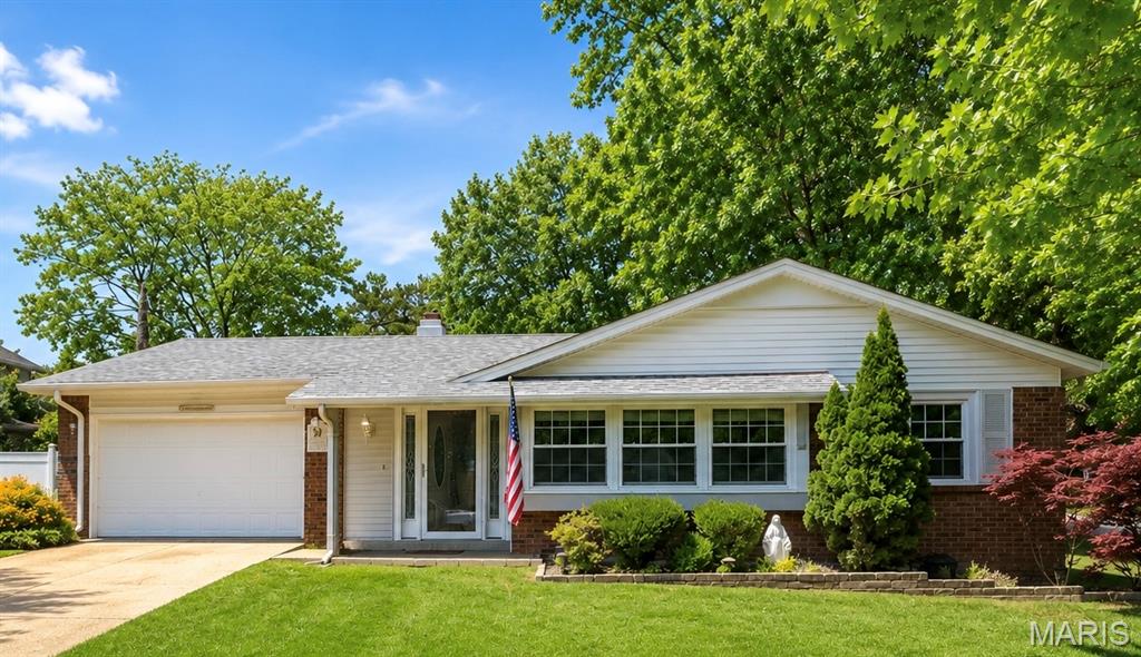 Photo of 4688 Towne Centre Drive Mehlville MO 63128