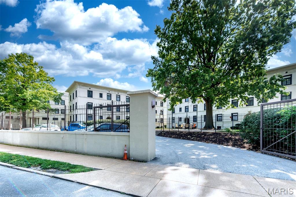 Photo of 607 Westgate Avenue #E University City MO 63130
