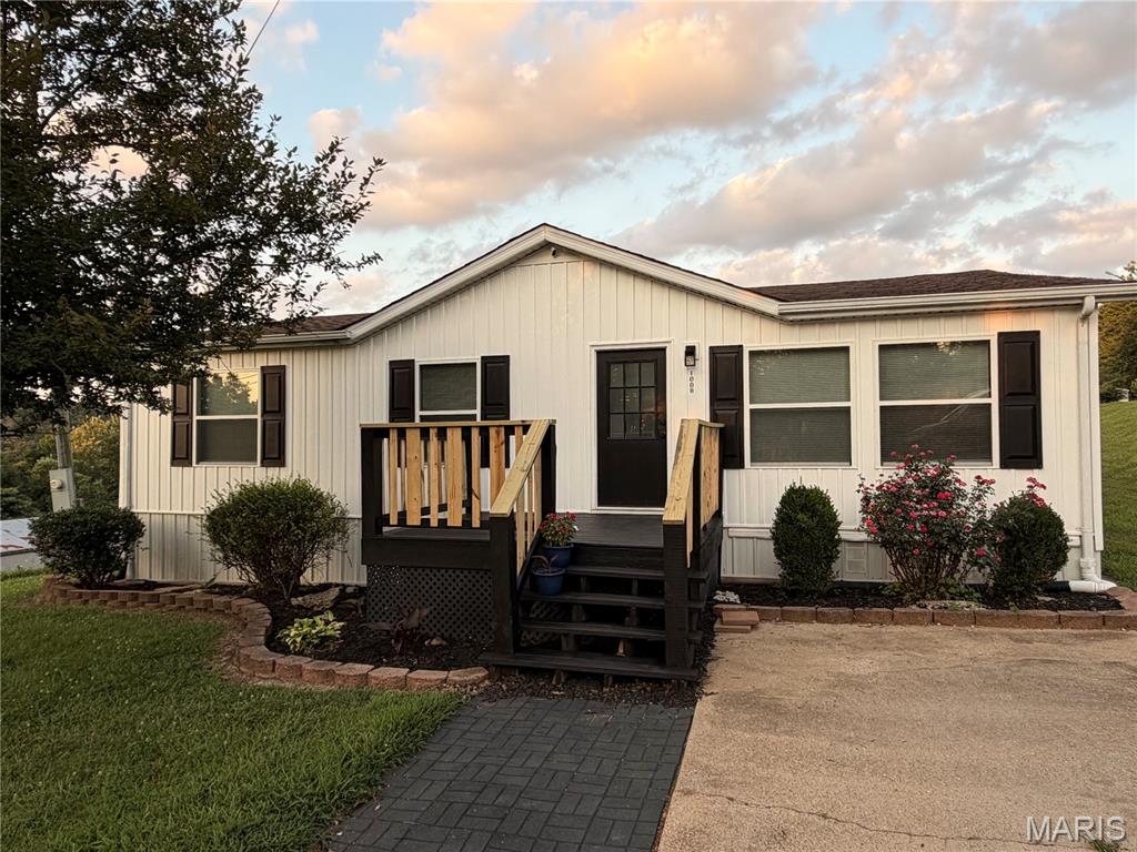 Photo of 1008 Elderberry Drive House Springs MO 63051