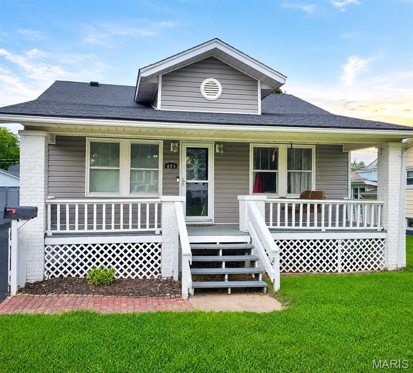 Photo of 644 N 1st Street Wood River IL 62095
