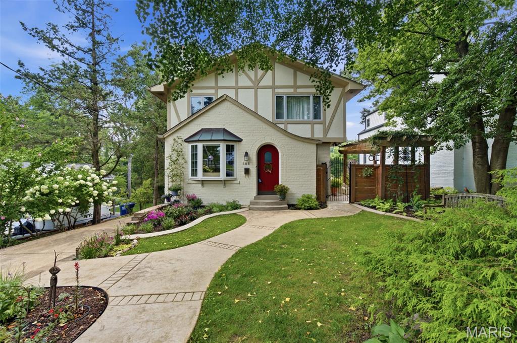 Photo of 108 S Brent Avenue St Louis MO 63122