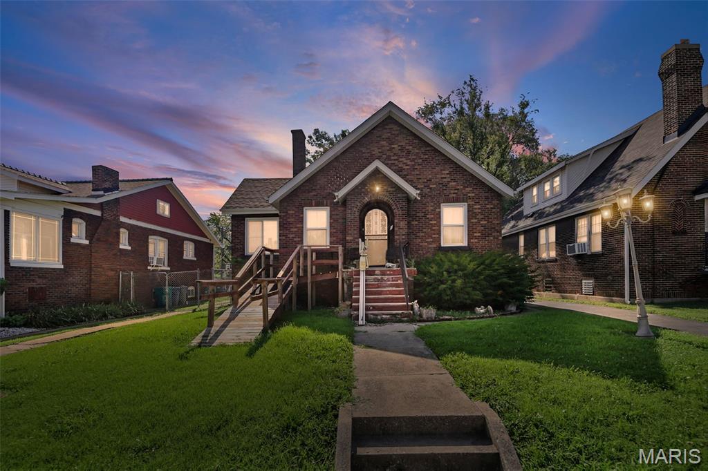 Photo of 734 Vogel Place East St Louis IL 62205