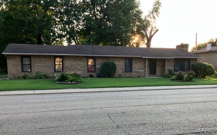 Photo of 3313 Maryville Road Granite City IL 62040
