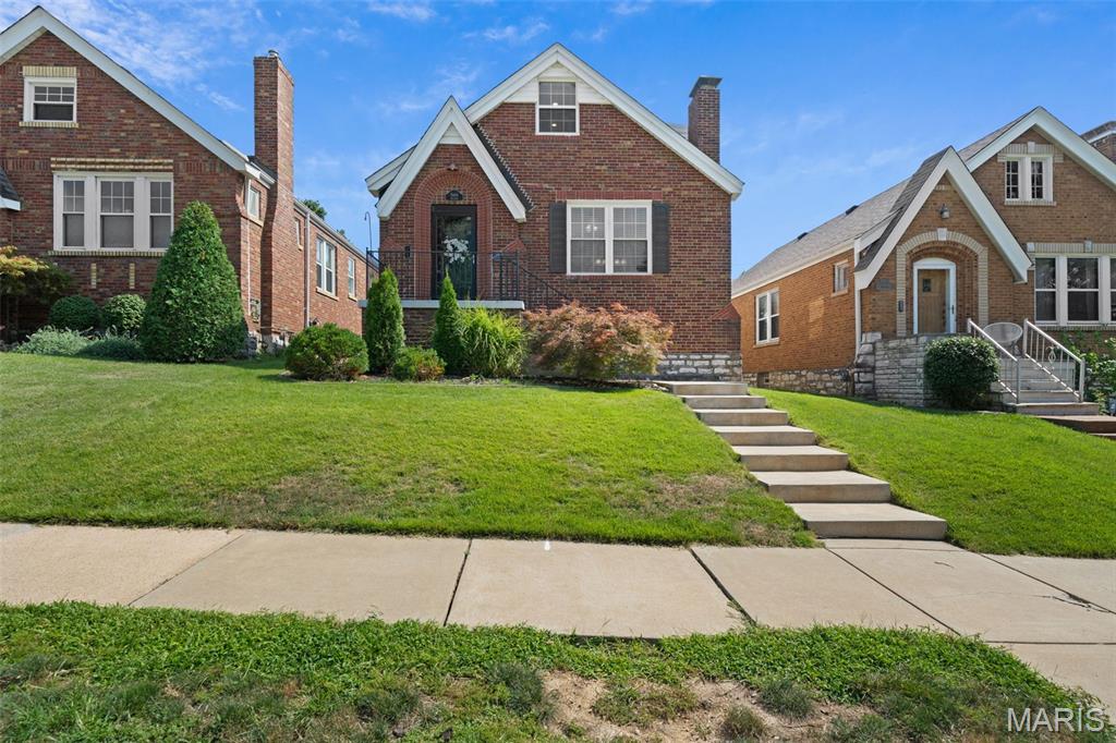 Photo of 5444 Tholozan Avenue St Louis MO 63109