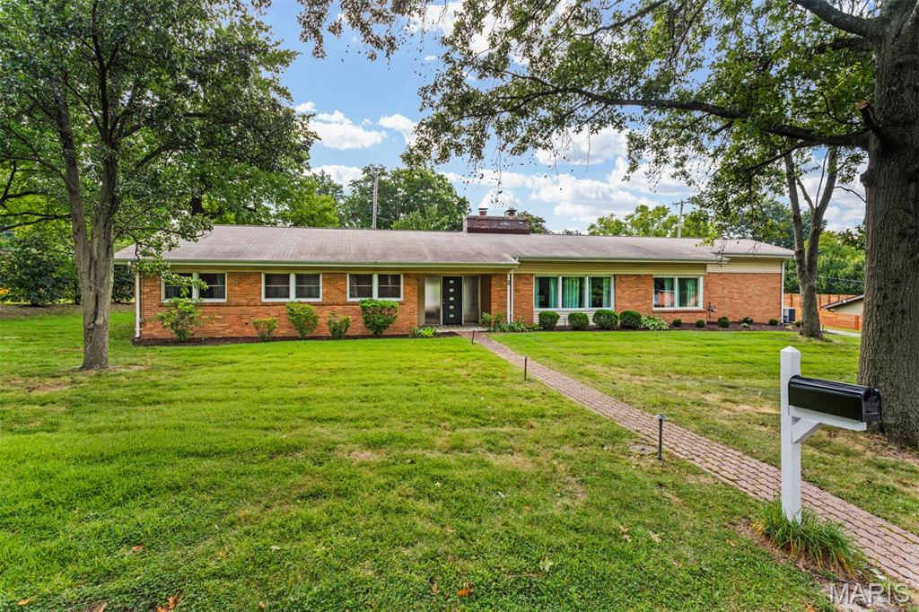 Photo of #2 Stoneyside Lane Olivette MO 63132