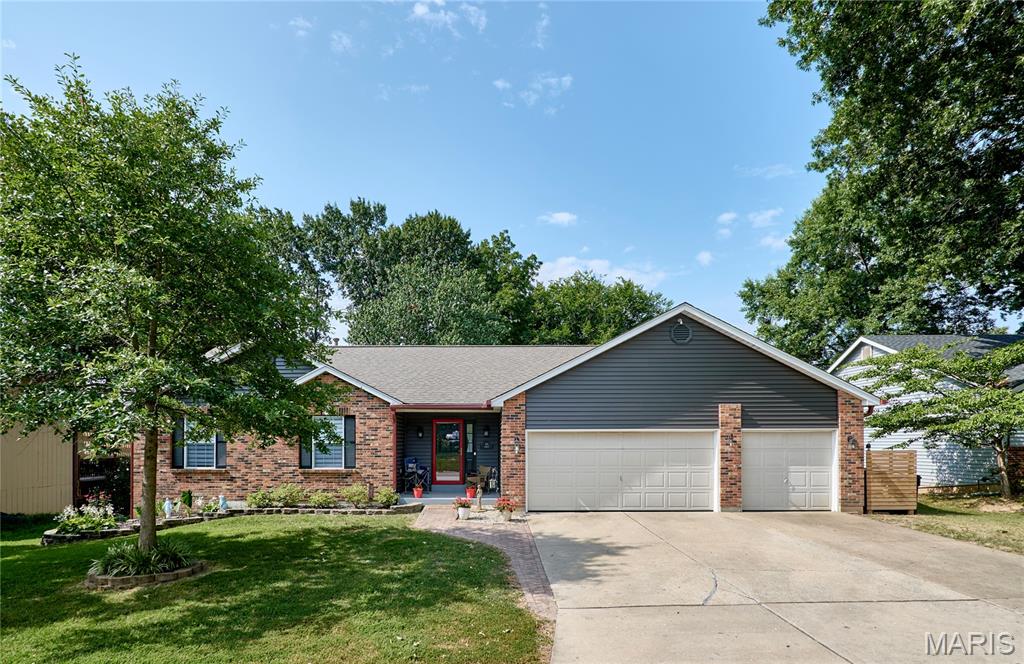 Photo of 49 Savoy Drive Lake St Louis MO 63367