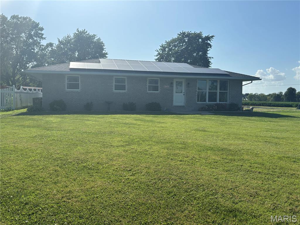 Photo of 23477 N Centennial Road Jerseyville IL 62052