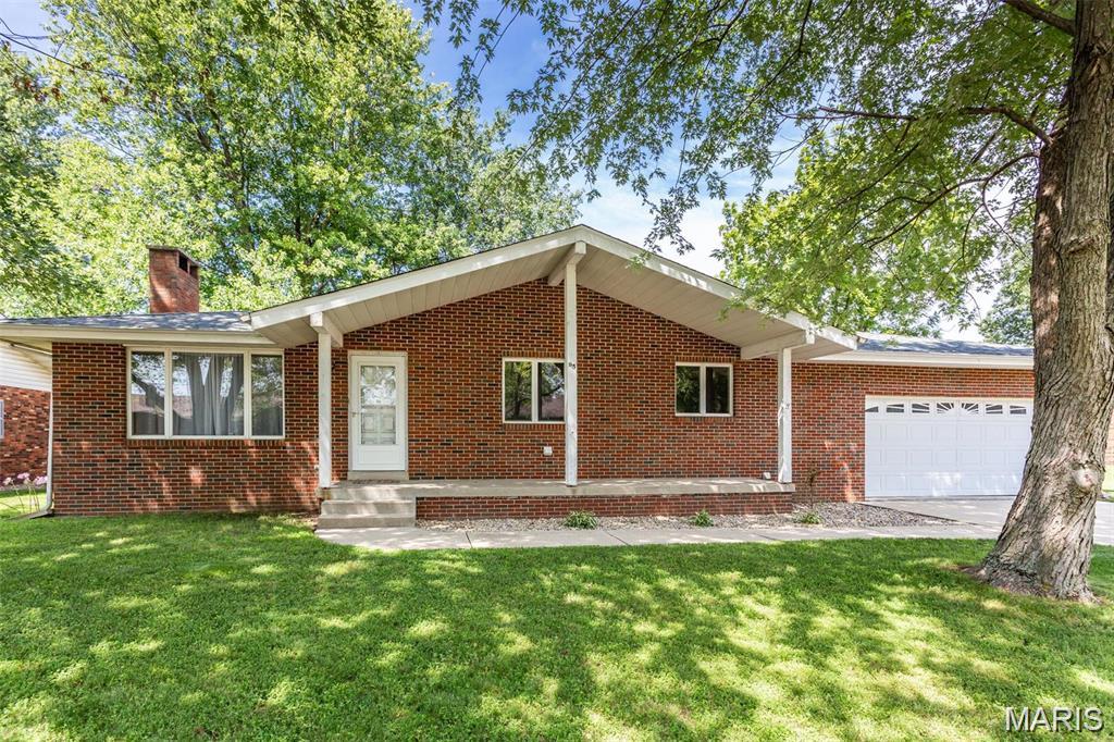 Photo of 95 Sunflower Drive Highland IL 62249