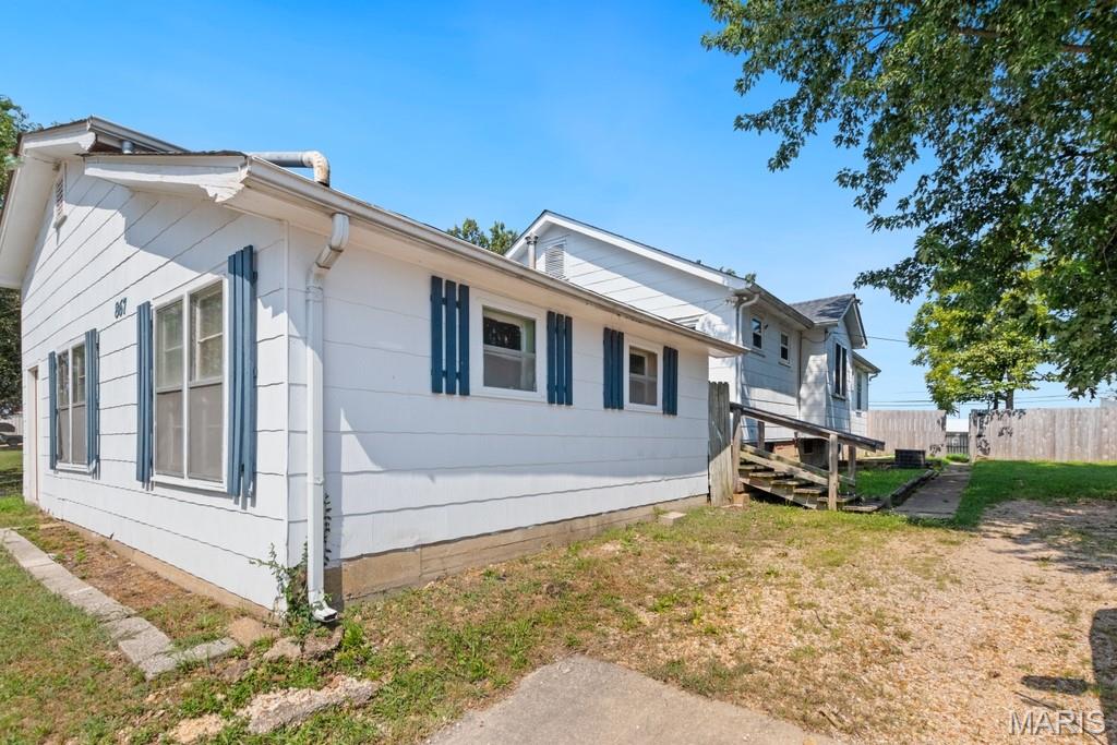 Photo of 867 W Springfield Road Sullivan MO 63080
