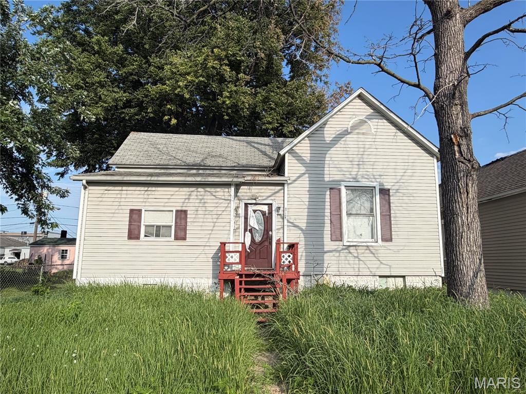 Photo of 817 Iowa Street Madison IL 62060