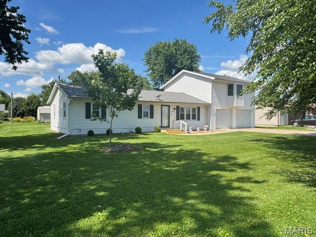 Photo of 918 Lawn Street Monroe City MO 63456